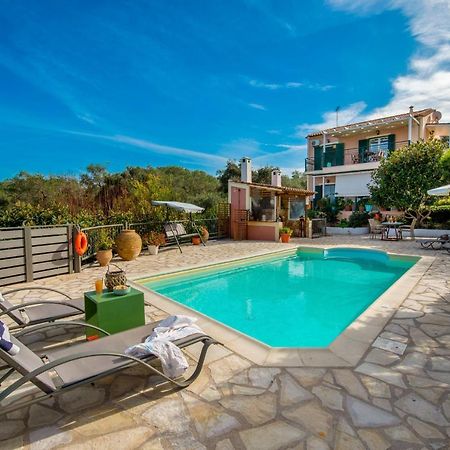 Villa Yiotta Kalodhikatika エクステリア 写真