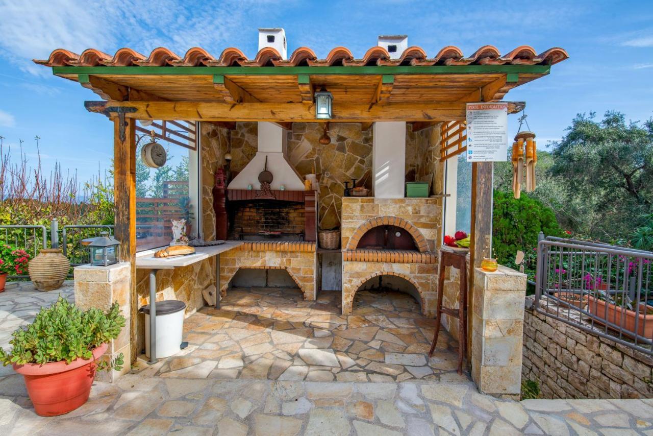 Villa Yiotta Kalodhikatika エクステリア 写真